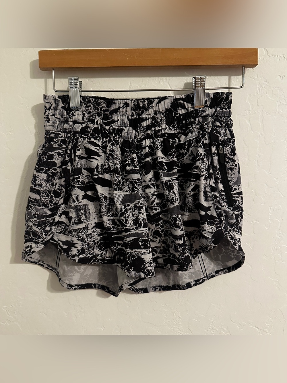 lululemon athletica Black & White Patterned Women's Athletic Shorts
